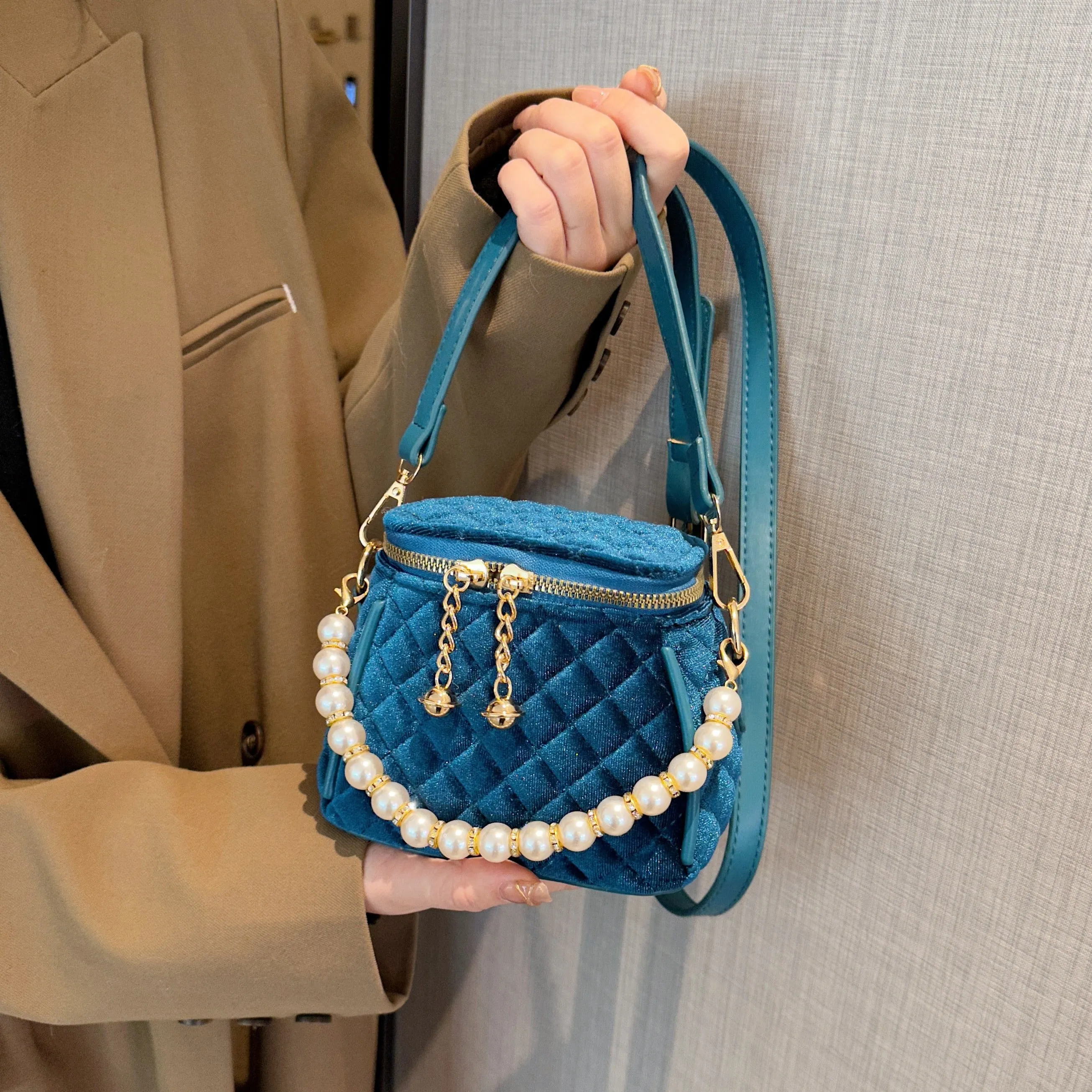 Mini Quilted Crossbody Chic Womens Fashion Handbag